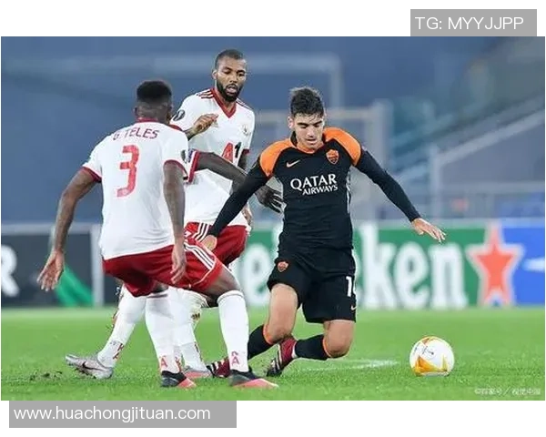 索菲亚与足球明星的实力对决谁将胜出究竟谁更厉害